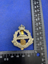 Load image into Gallery viewer, British Army Cap Badge - East Lancashire Regiment Kings Crown - The Militaria Shop
