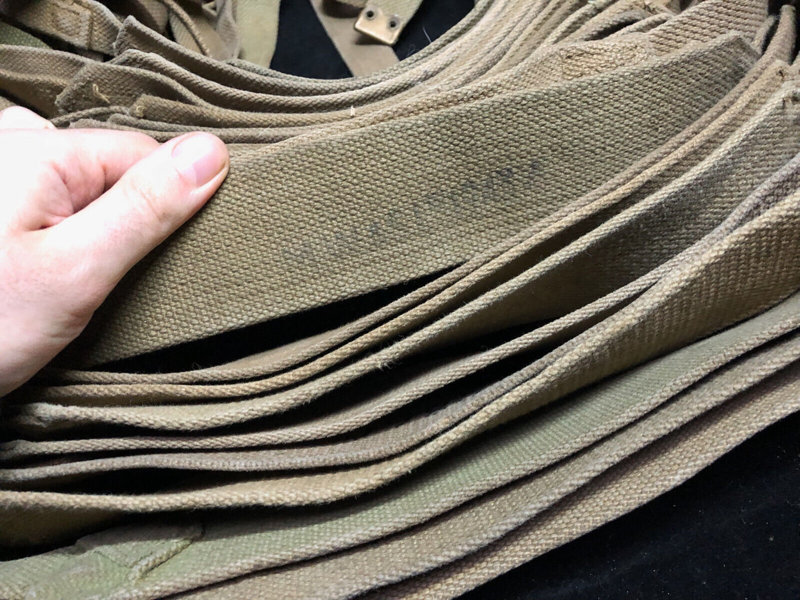 Original WW2 British Army 37 Pattern Shoulder Strap - Size Normal - The Militaria Shop