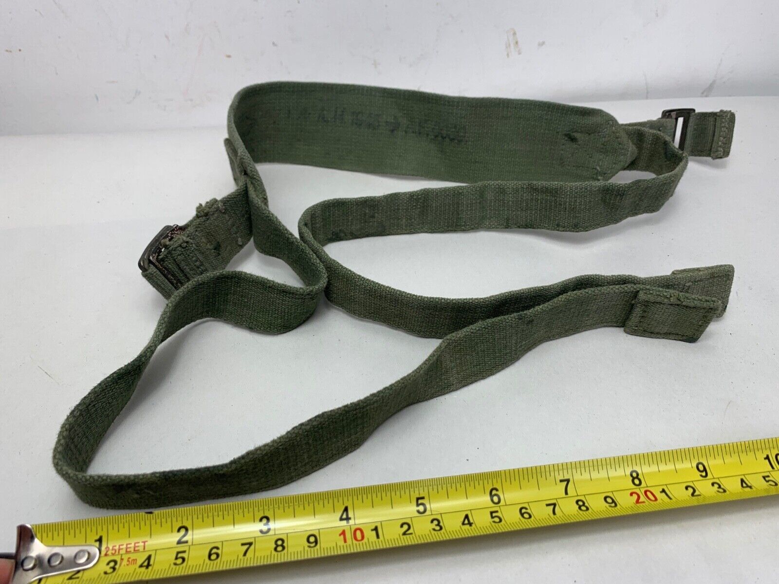 Original WW2 British Army 44 Pattern Shoulder Strap - 1945 Dated - The Militaria Shop