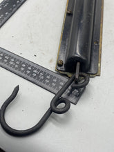 Lade das Bild in den Galerie-Viewer, Original British Army Salter Cooking / Kitchen Scales - WD Marked and 1941 Dated - The Militaria Shop
