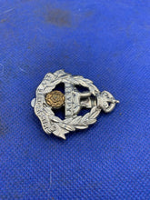 Load image into Gallery viewer, British Army Cap Badge - East Lancashire Regiment Kings Crown - The Militaria Shop
