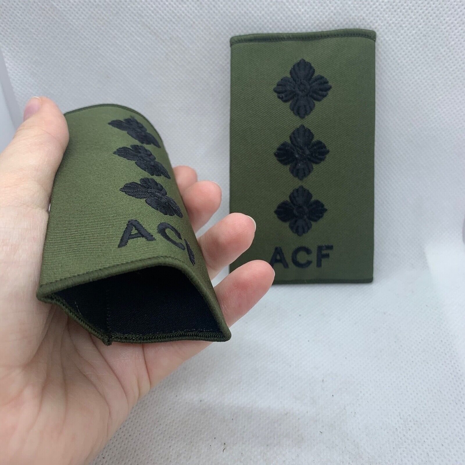 Cadet ACF OD Green Rank Slides / Epaulette Pair Genuine British Army - NEW - The Militaria Shop