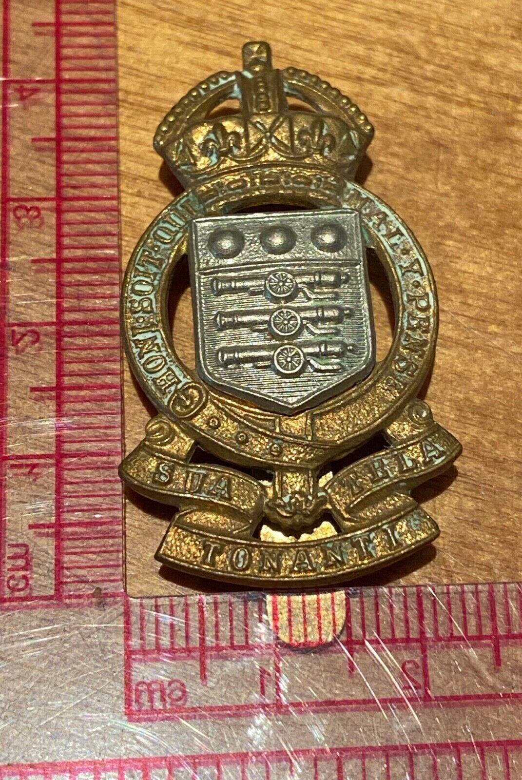 WW2 British Army ROYAL ARMY ORDNANCE CORPS Cap badge in white metal & brass - The Militaria Shop