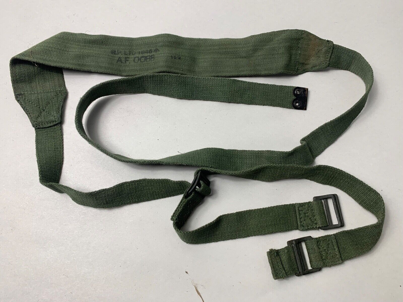 Original WW2 British Army 44 Pattern Shoulder / Equipment Strap - 1945 Dated - The Militaria Shop