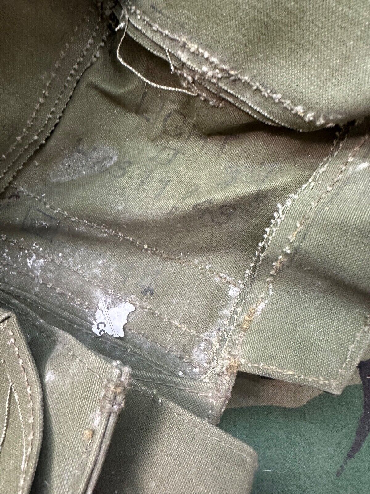 Original WW2 British Army Soldiers Assault Gas Mask Bag - The Militaria Shop