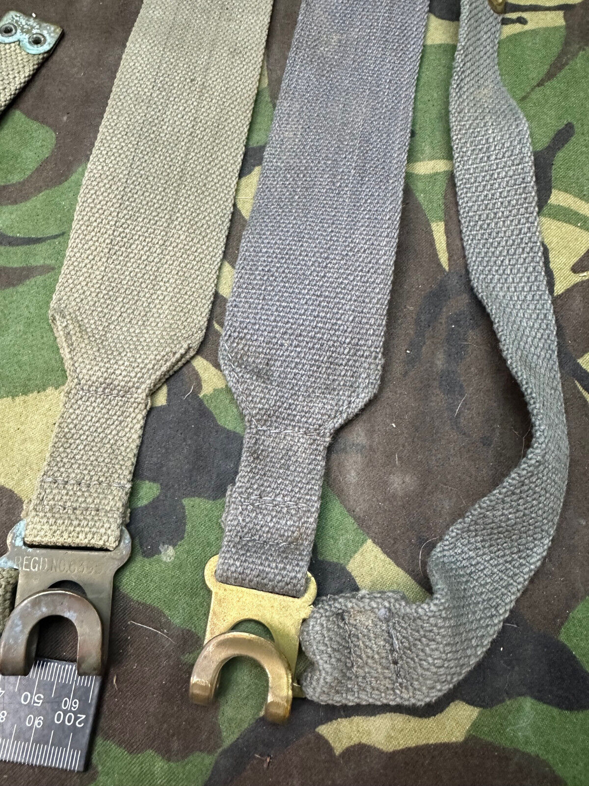 Original British Royal Air Force RAF Blue L Strap Pair - WW2 37 Pattern - The Militaria Shop