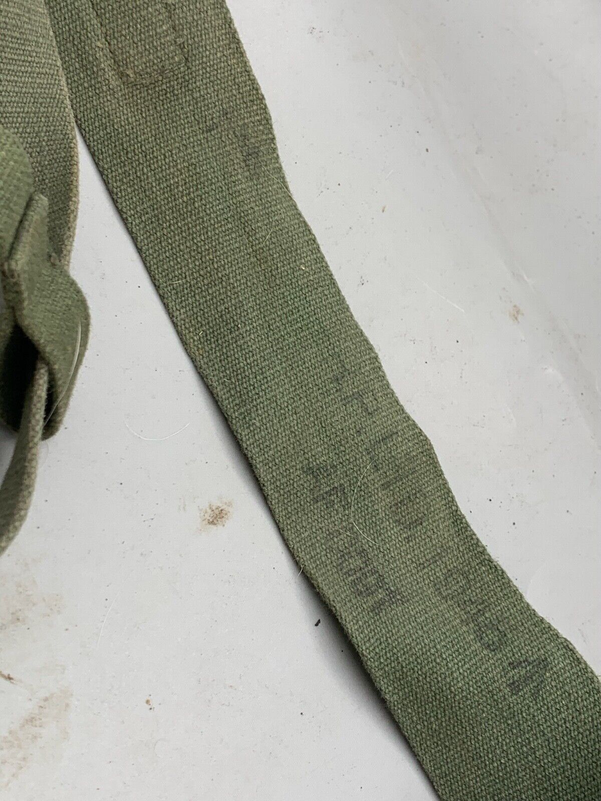 Original WW2 British Army 44 Pattern Shoulder Strap - 1945 Dated - The Militaria Shop