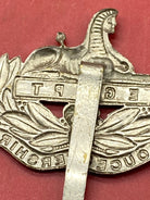 WW1 / WW2 British Army Gloucestershire Regiment White Metal Cap Badge. - The Militaria Shop