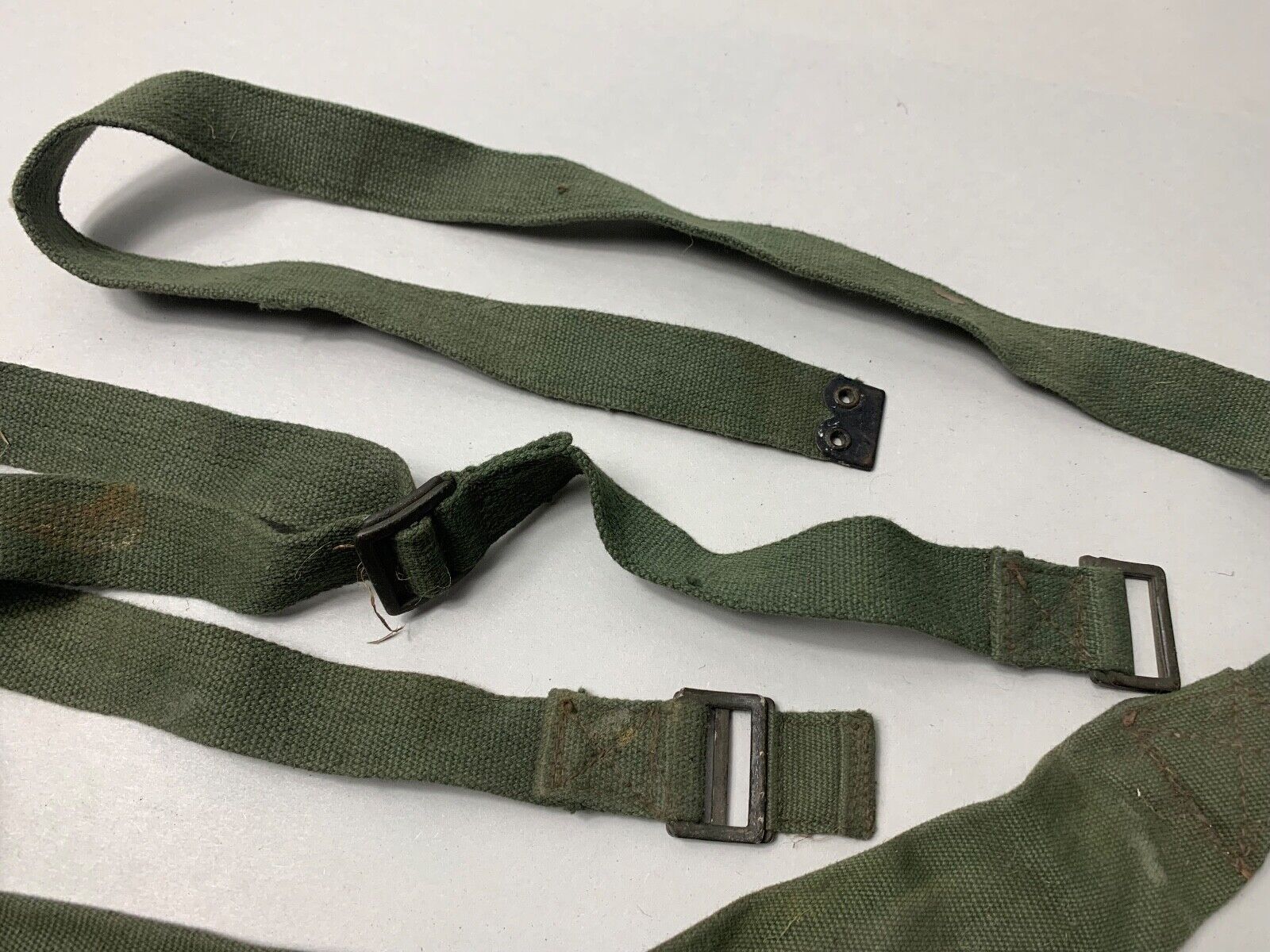 Original WW2 British Army 44 Pattern Shoulder / Equipment Strap - 1945 Dated - The Militaria Shop