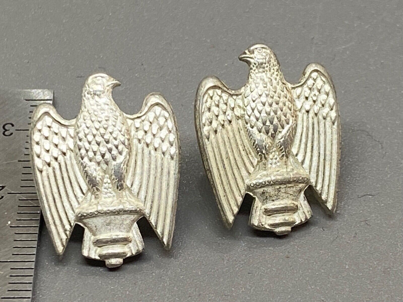 Original Pair of Egyptian Army Collar Badges with Silvered Finish - The Militaria Shop