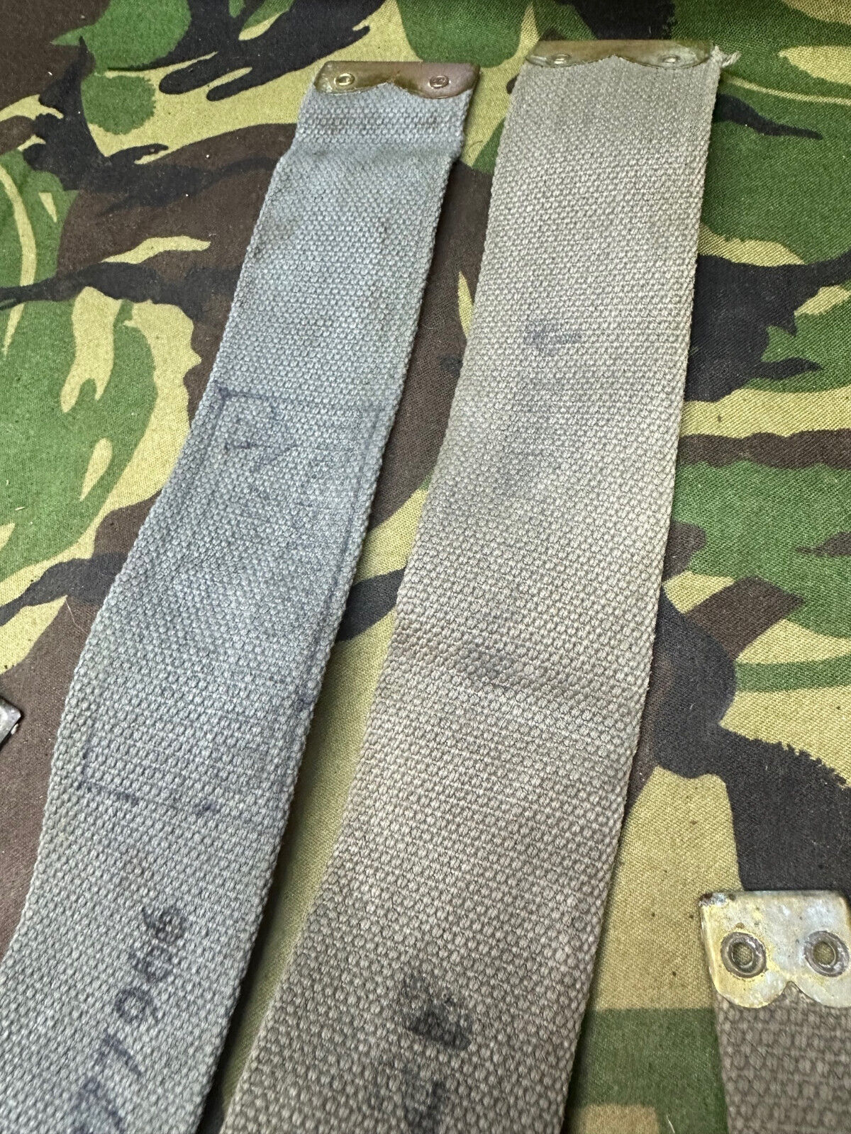 Original British Royal Air Force RAF Blue L Strap Pair - WW2 37 Pattern - The Militaria Shop