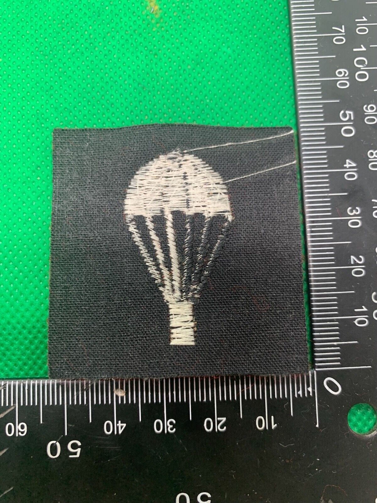 British Army Airborne Paratrooper Lightbulb Badge - Parachute Qualification - The Militaria Shop