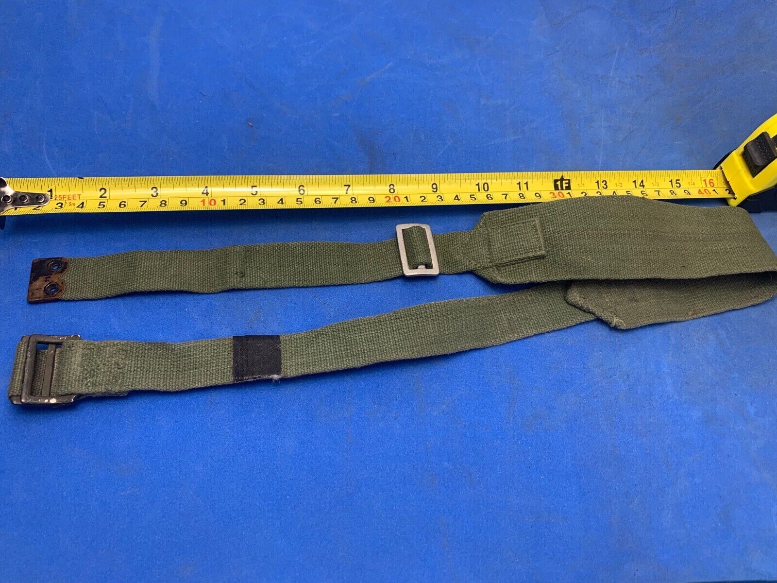 Original WW2 British Army 44 Pattern Shoulder Strap - 1945 Dated - The Militaria Shop