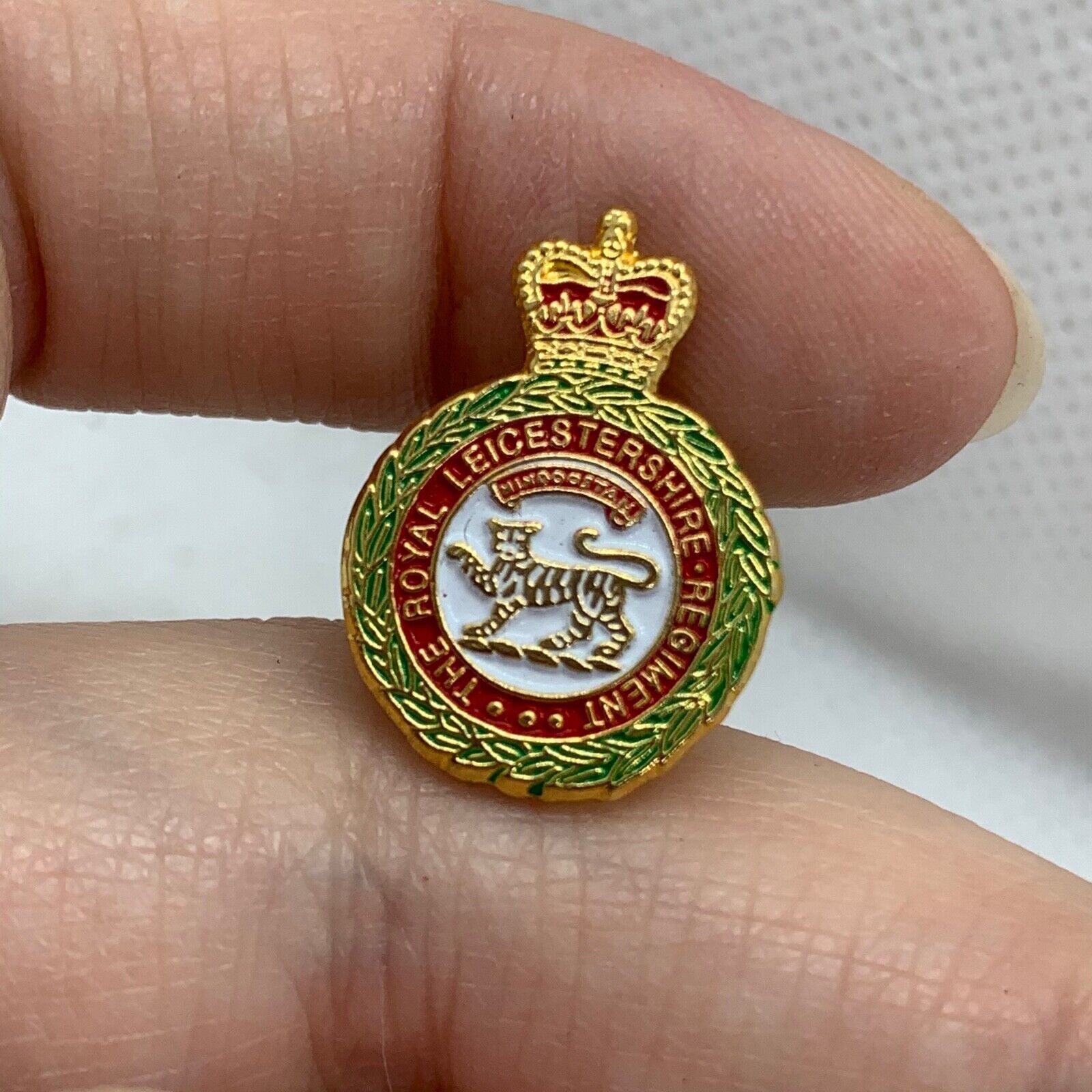 Leicestershire Regiment - NEW British Army Military Cap/Tie/Lapel Pin Badge #127 - The Militaria Shop