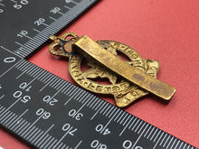 Load image into Gallery viewer, Genuine Canadian Army Royal Montreal Regiment Cap Badge - The Militaria Shop
