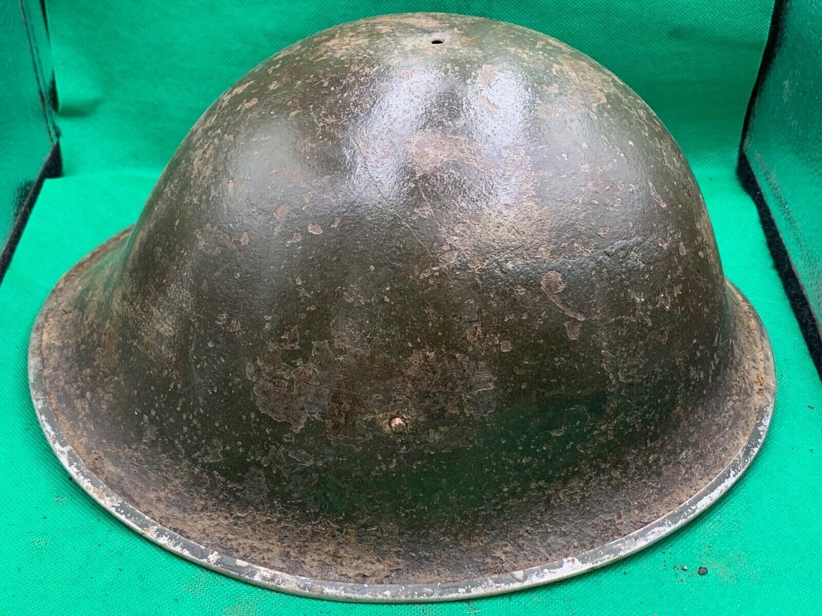 Genuine WW2 Canadian & British Army Helmet - Turtle Mk3 Helmet - The Militaria Shop