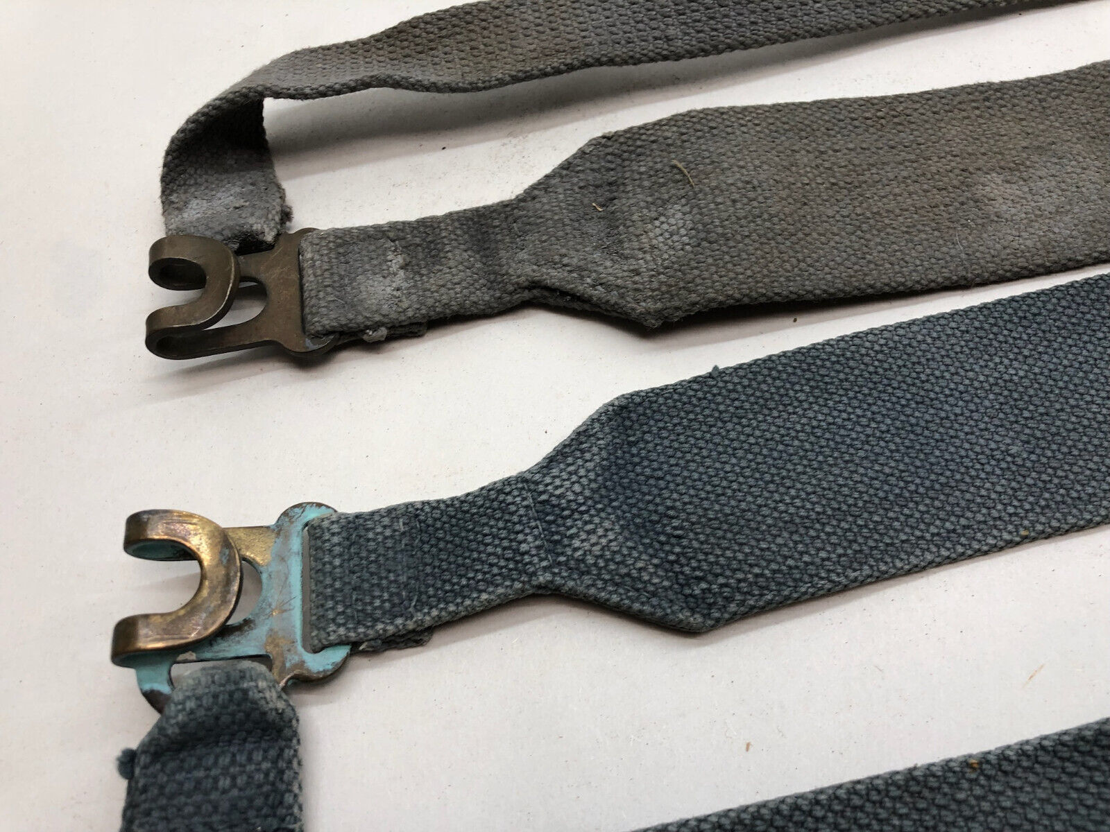 Original WW2 British Royal Air Force Blue 37 Pattern L Strap Set - The Militaria Shop