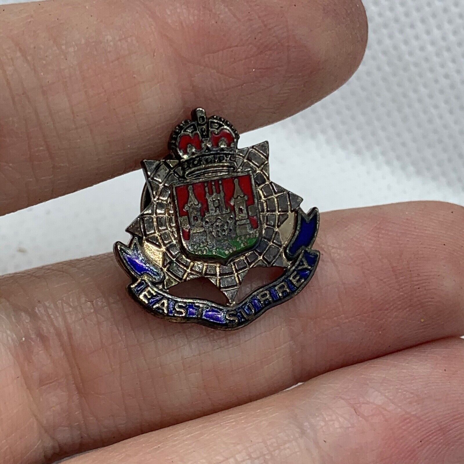 East Surrey Regiment - NEW British Army Military Cap/Tie/Lapel Pin Badge #67 - The Militaria Shop