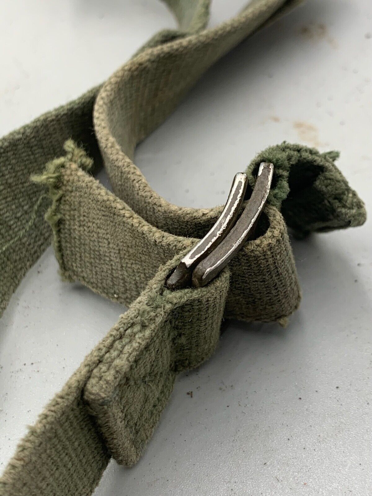 Original WW2 British Army 44 Pattern Shoulder Strap - The Militaria Shop