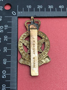 Genuine Canadian Army Royal Montreal Regiment Cap Badge - The Militaria Shop