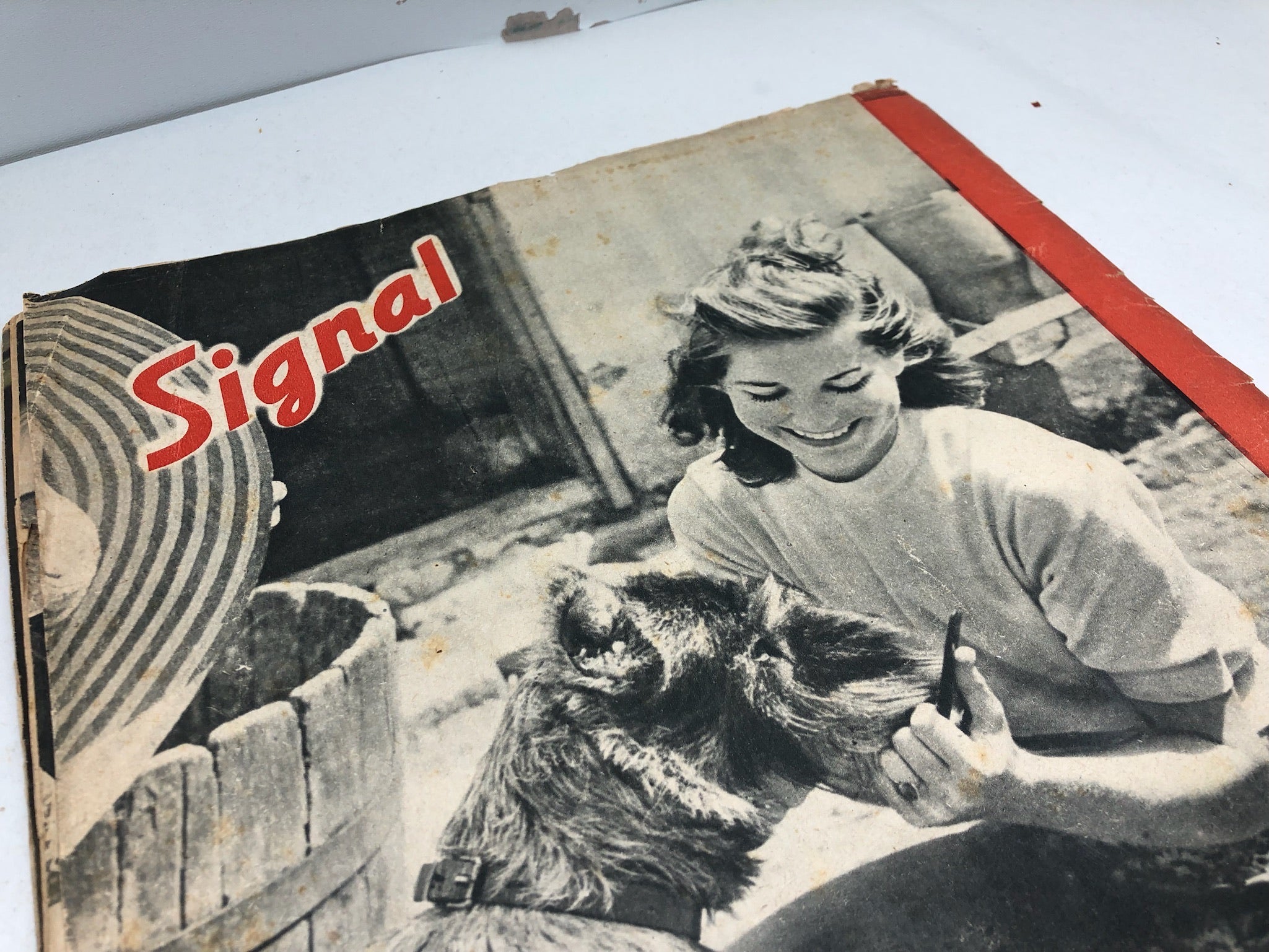 Original French Language WW2 Propaganda Signal Magazine - No.11 1942 - The Militaria Shop