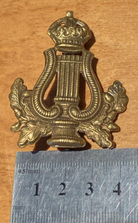 WW1 / WW2 British Army King's Crown Bandsman's Brass Cap Badge - The Militaria Shop