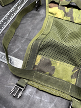 Charger l&#39;image dans la galerie, Genuine British Army DPM Camouflaged Side Pouch Rucksack IRR Straps - The Militaria Shop
