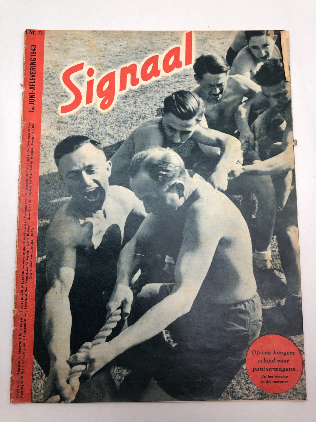 Original Dutch Language WW2 Propaganda Signaal Magazine - No.11 1943