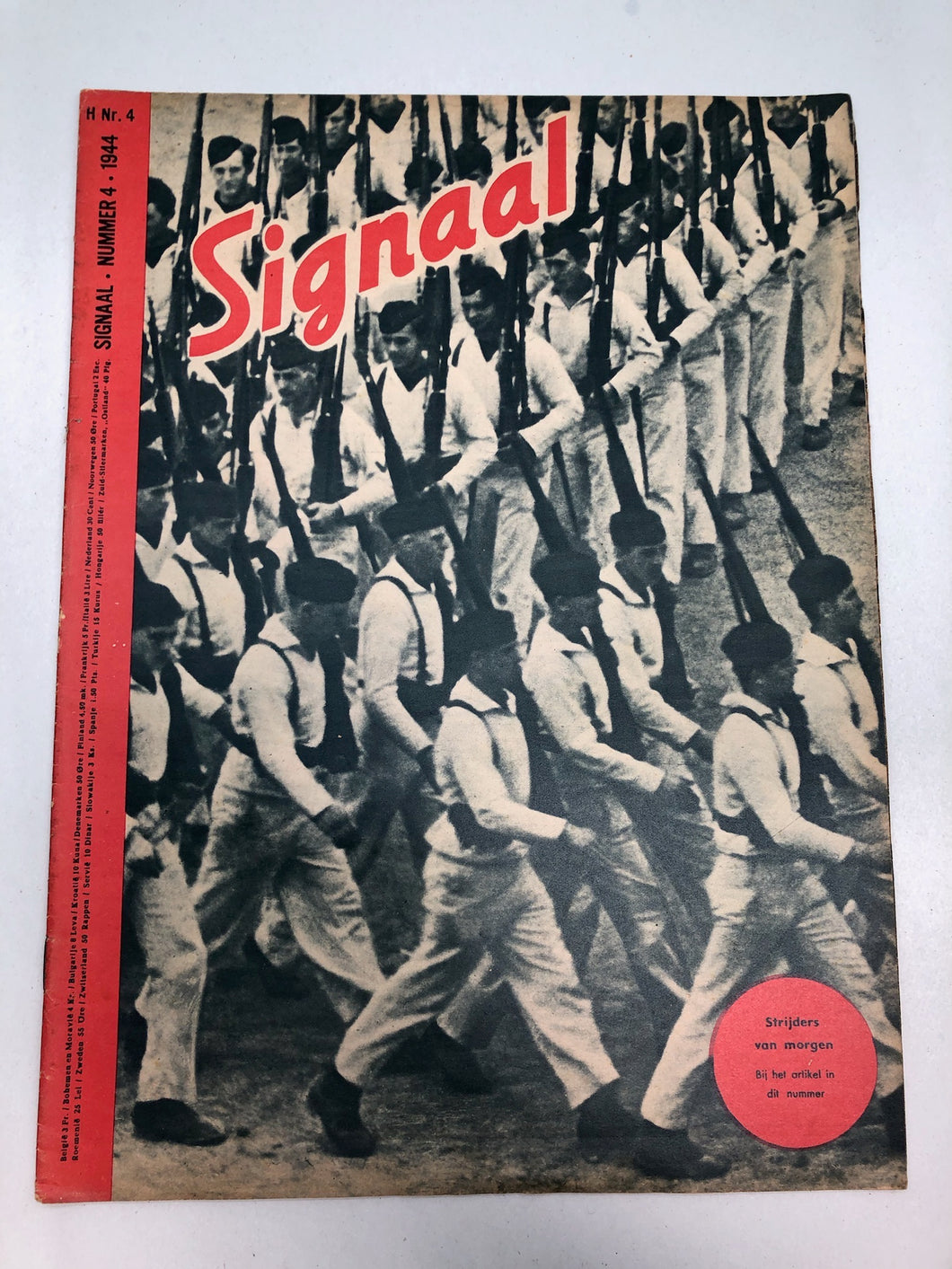 Original Dutch Language WW2 Propaganda Signaal Magazine - No.4 1944