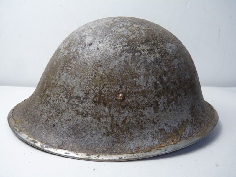 Mk3 Canadian / British Army Original WW2 Turtle Helmet High Rivet - The Militaria Shop