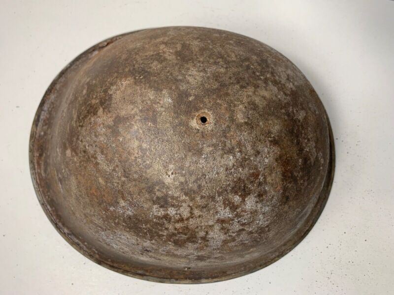 Mk3 Canadian / British Army Original WW2 Turtle Helmet High Rivet - The Militaria Shop