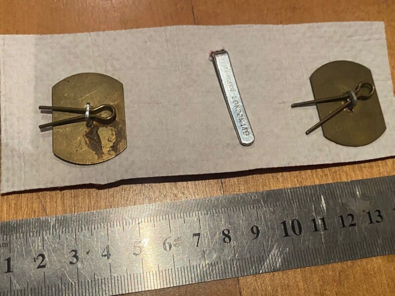 Original Group of British Army - Army Air Corps AAC Cap and Collar Badges - The Militaria Shop