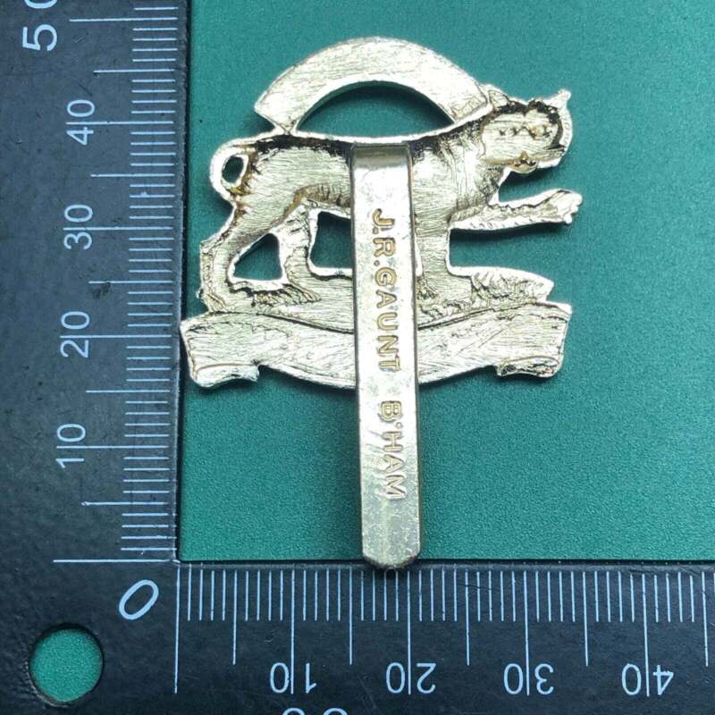 Original British Army Leicestershire Regiment Cap Badge - The Militaria Shop
