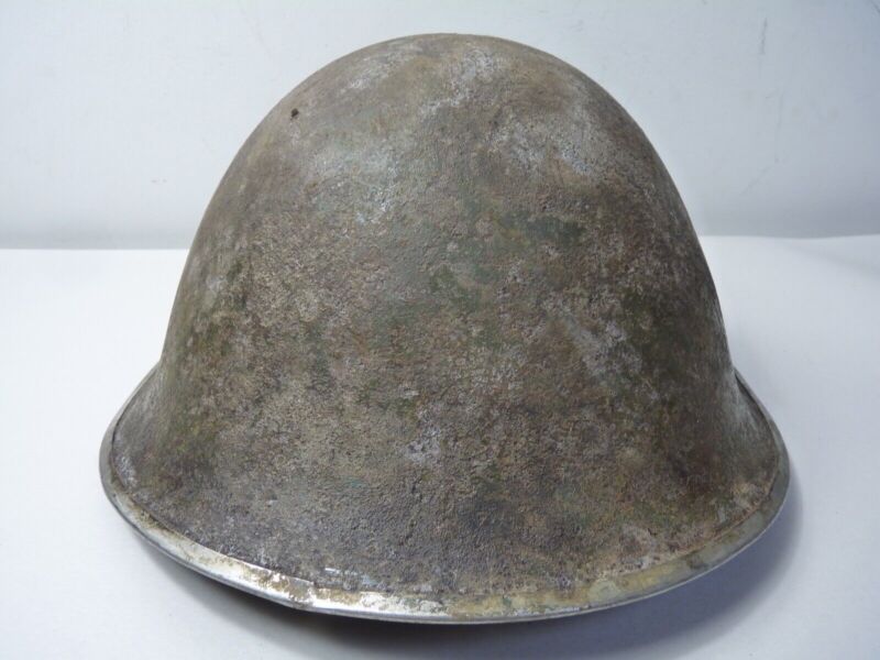 Mk3 Canadian / British Army Original WW2 Turtle Helmet High Rivet - The Militaria Shop