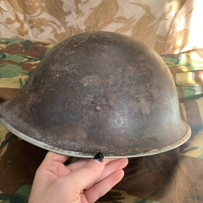 Original WW2 British / Canadian Mk3 Army Combat Turtle Helmet - The Militaria Shop