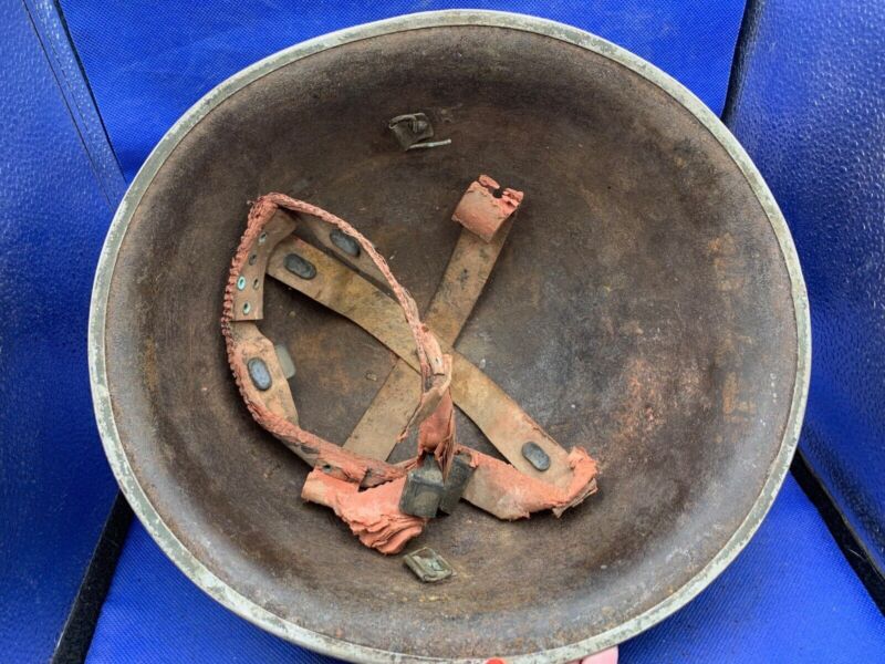 WW2 Canadian Army Mk3 Turtle Helmet - Original WW2 Helmet Shell - High Rivet - The Militaria Shop