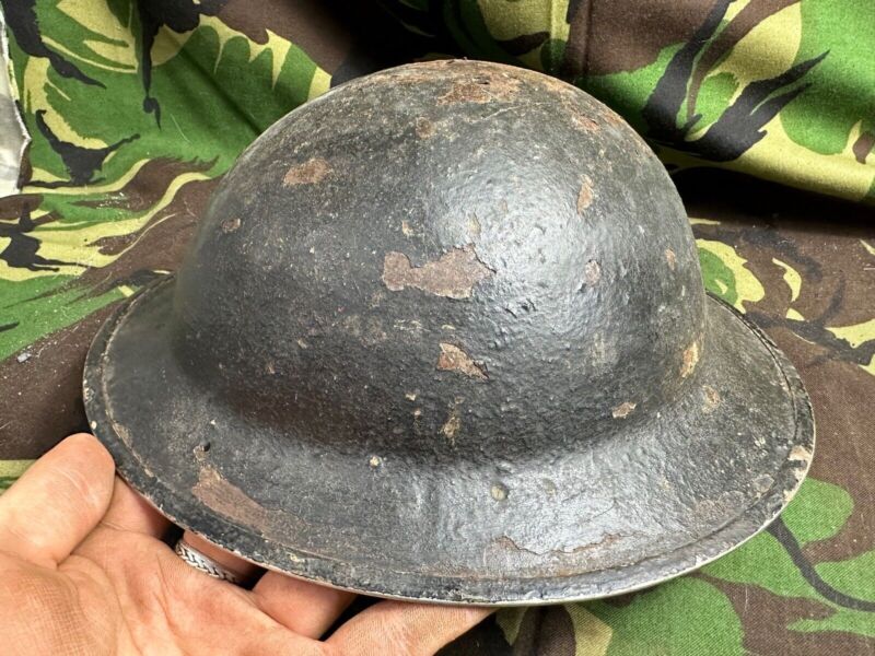 British Army Mk2 Brodie Helmet - Original WW2 - South African Manufactured - The Militaria Shop