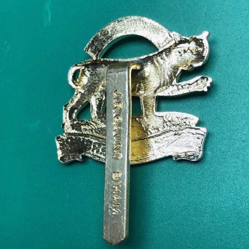 Original British Army Leicestershire Regiment Cap Badge - The Militaria Shop