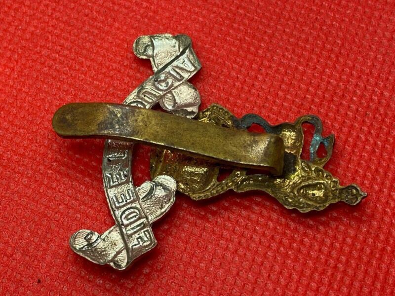 Original WW1 / WW2 British Army - Army Pay Corps Cap Badge - The Militaria Shop