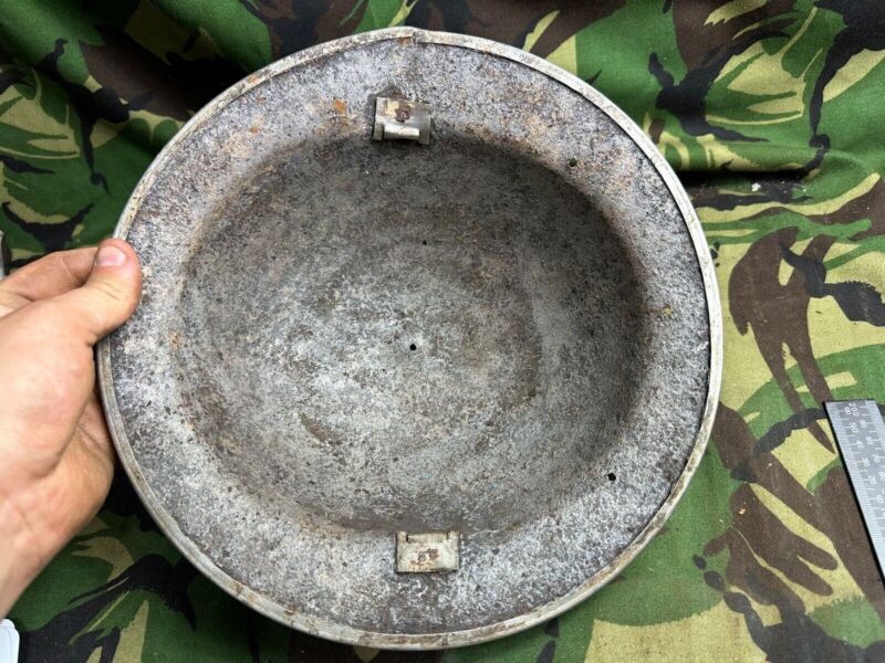 British Army Mk2 Brodie Helmet - Original WW2 - South African Manufactured - The Militaria Shop