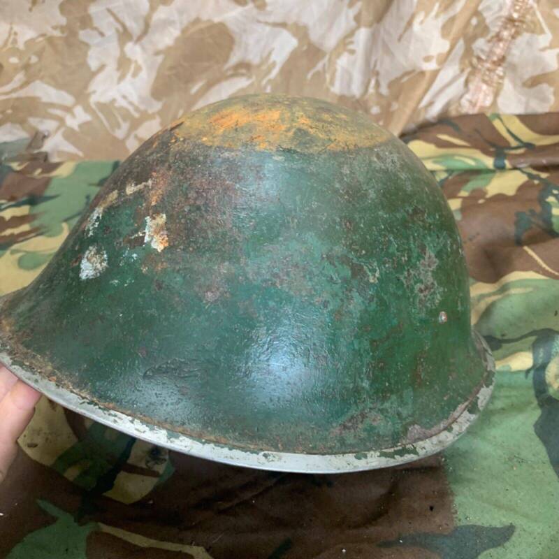 Original WW2 British / Canadian Mk3 Army Combat Helmet - Canadian Div Sign RARE - The Militaria Shop