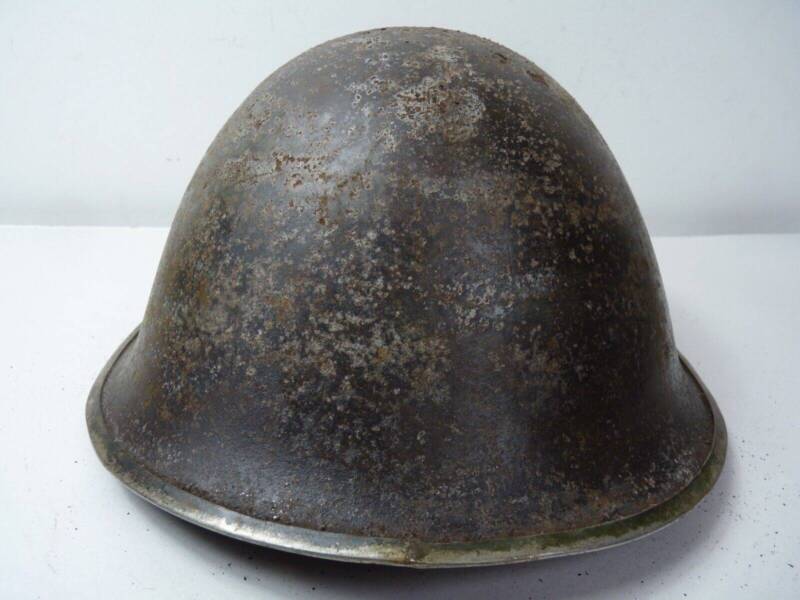 Original WW2 British / Canadian Army Mk3 High Rivet Turtle Army Combat Helmet - The Militaria Shop