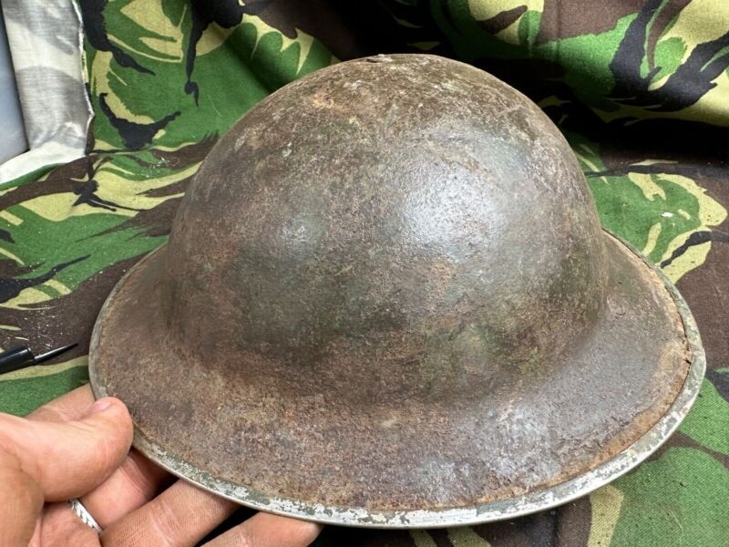 British Army Mk2 Brodie Helmet - Original WW2 - South African Manufactured - The Militaria Shop
