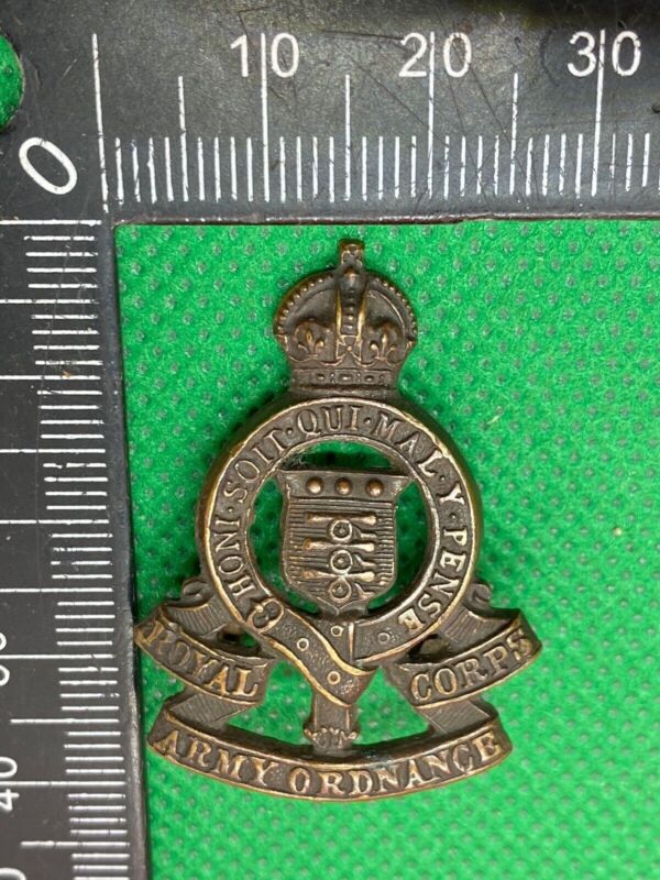 Original WW1 / WW2 British Army Officer's Royal Army Ordnance Corps Collar - The Militaria Shop