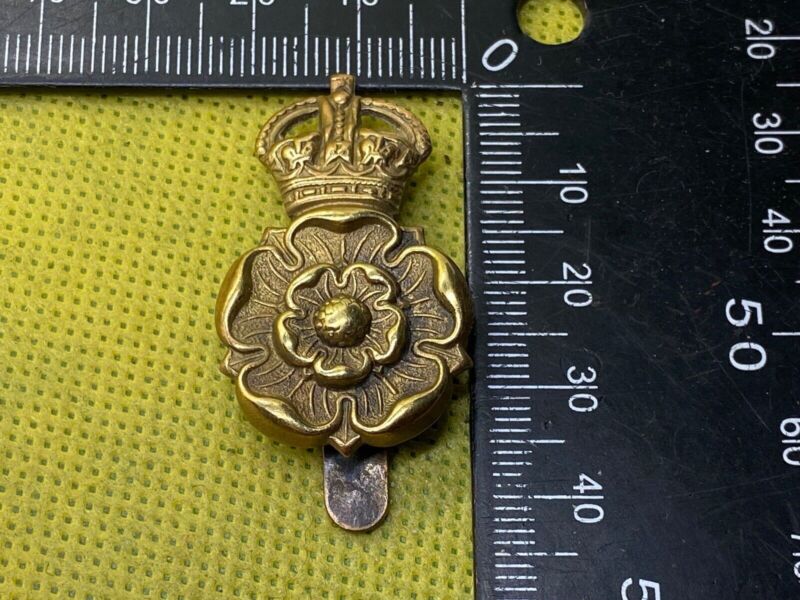 British Army - Yorkshire Dragoon Yeomany Cap badge - The Militaria Shop
