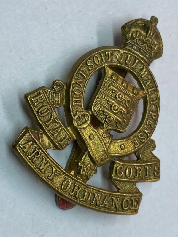 Original WW1 / WW2 British Army - Royal Army Ordnance Corps Cap Badge - The Militaria Shop