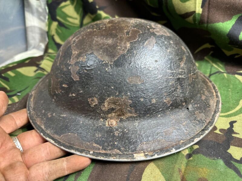 British Army Mk2 Brodie Helmet - Original WW2 - South African Manufactured - The Militaria Shop