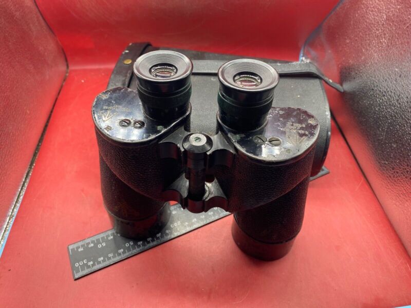 Original 1944 Dated Canadian Army Binoculars in Carrying Case - The Militaria Shop