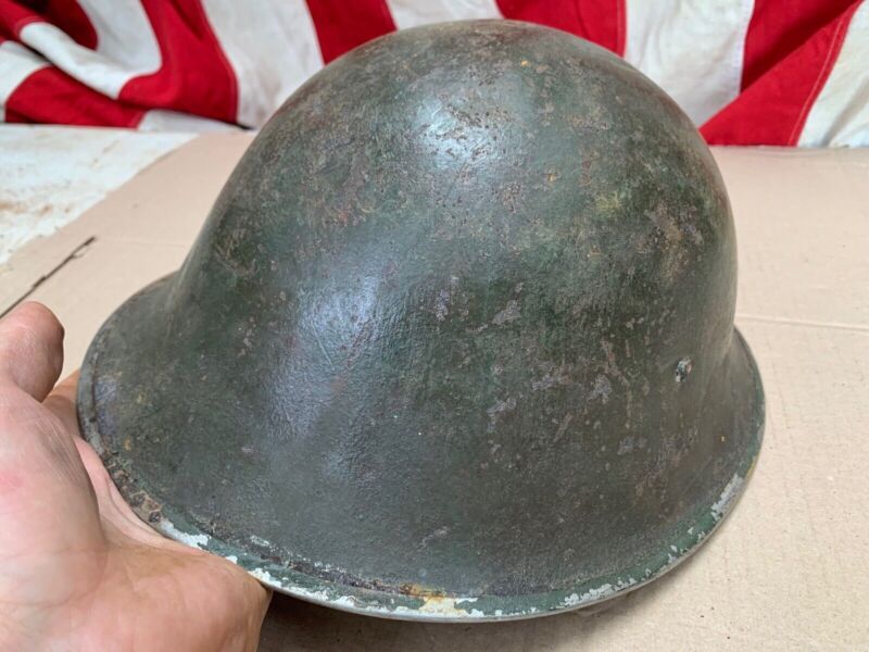 Original WW2 British / Canadian Mk3 Turtle Helmet Great Paint - The Militaria Shop
