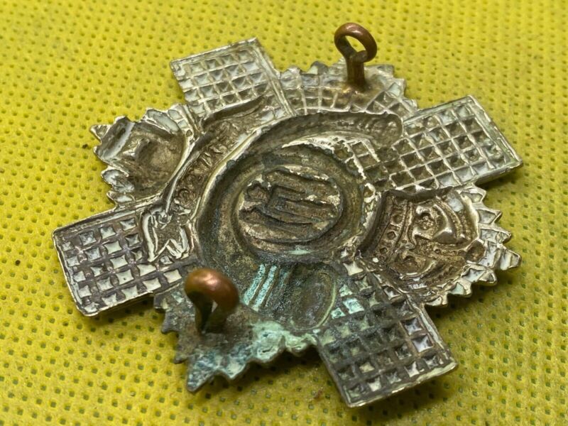 British Army - Highland Light Infantry Regiment KC Cap Badge - The Militaria Shop